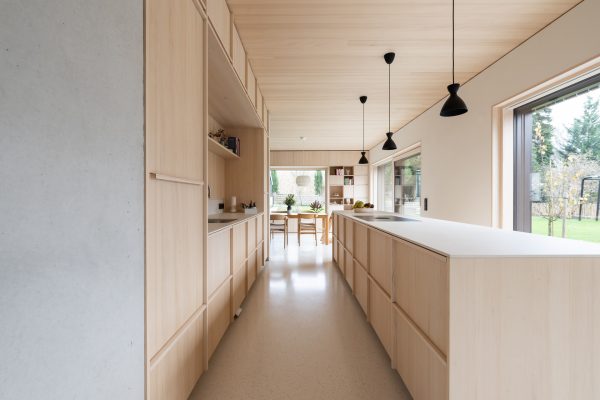 Holzhaus Lohrmannarchitekten Ansicht Küche @Andreas Dalferth